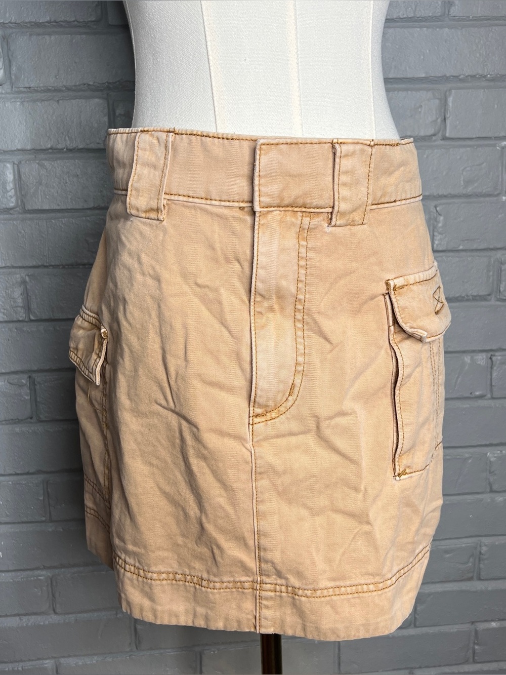 Urban Outfitters Tan Utility Cargo Mini Skirt Size Medium